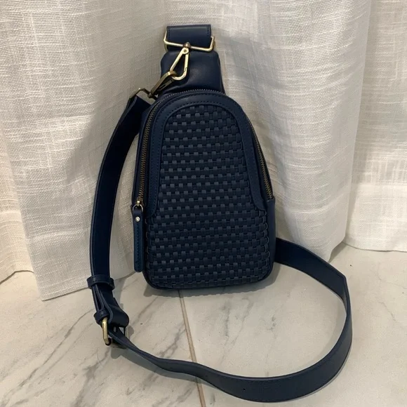 Anthropologie vegan Sling Bag - Picture 2 of 7